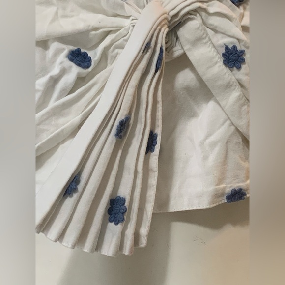 Farm Rio 100%Cotton Boohoo White and Blue Floral Long Sleeves Women's Top S M - Picture 10 of 14